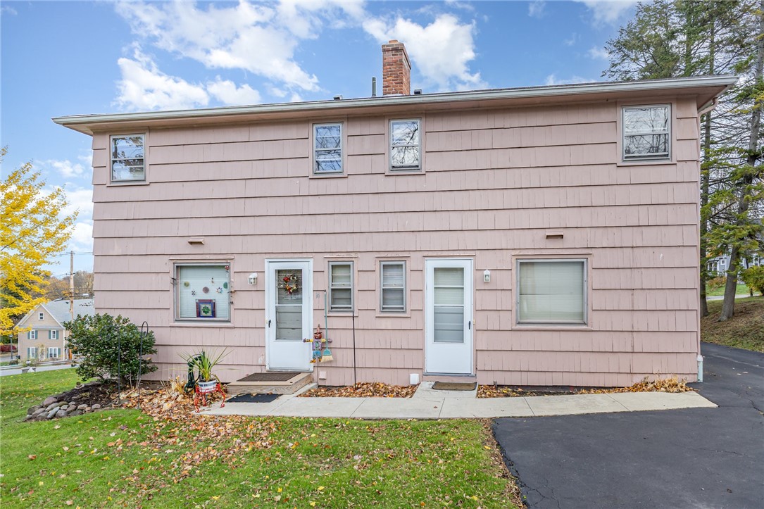 16 Summit Street Perinton, NY 14450 - Photo 35 of 49 Back door of unit on Right