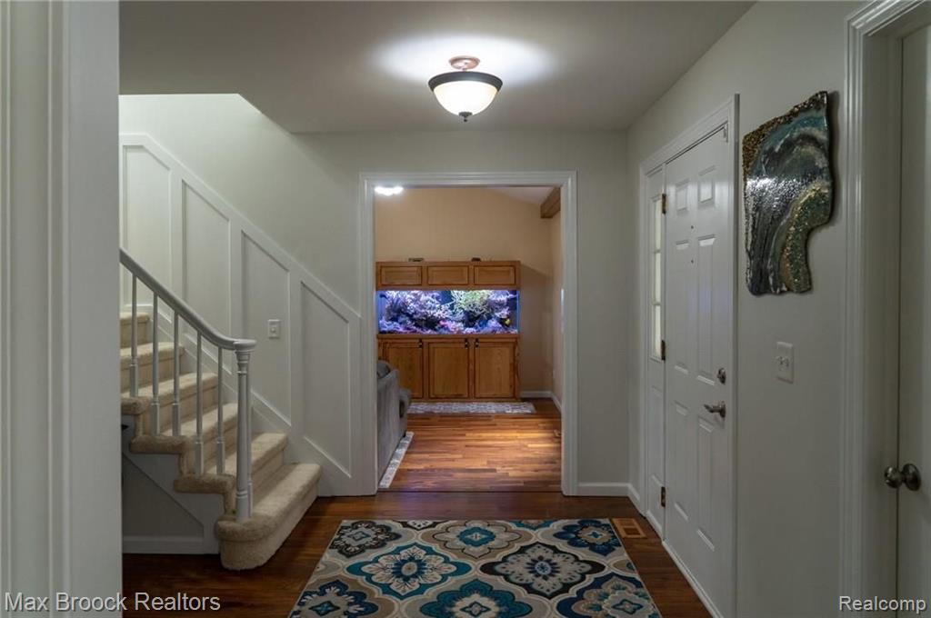 2281 Norton Road Rochester Hills, MI 48307 - Photo 4 of 37