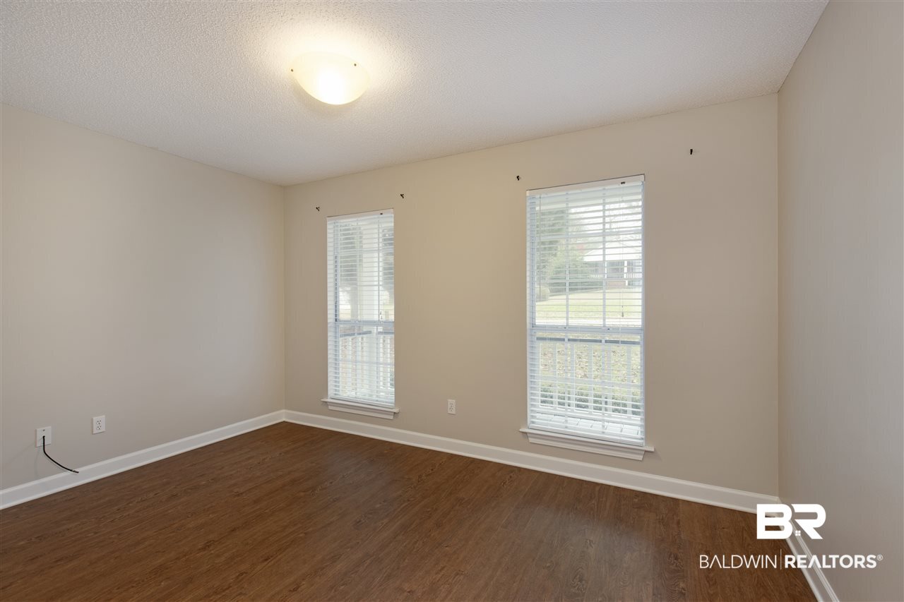 201 Ridgewood Drive Daphne, AL 36526 - Photo 17 of 24