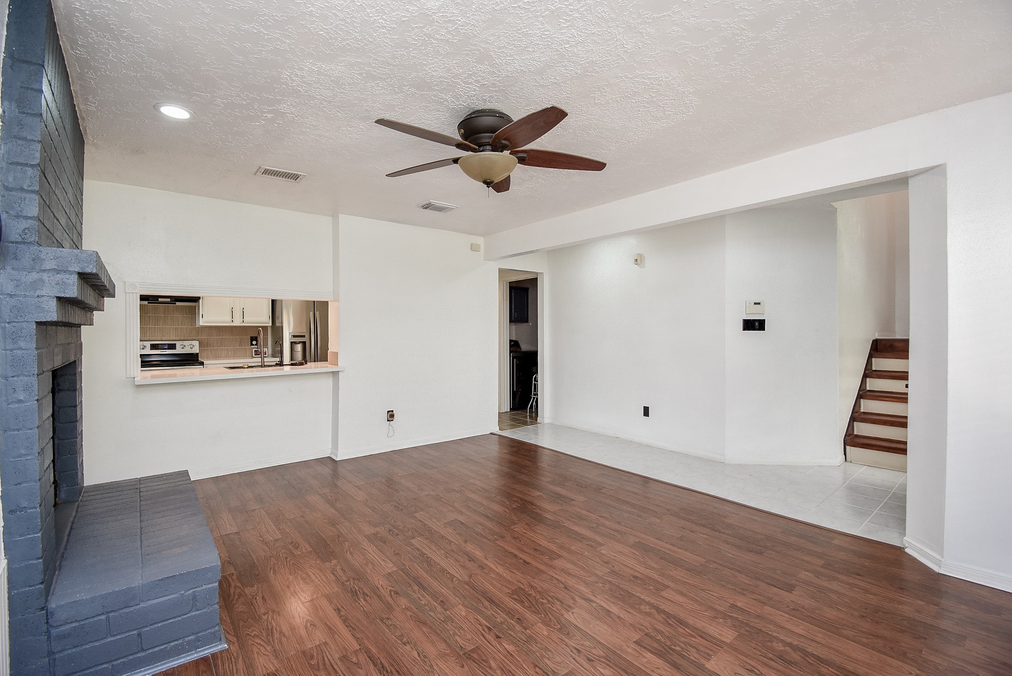 8715 Vinkins Road Houston, TX 77071 - Photo 13 of 48
