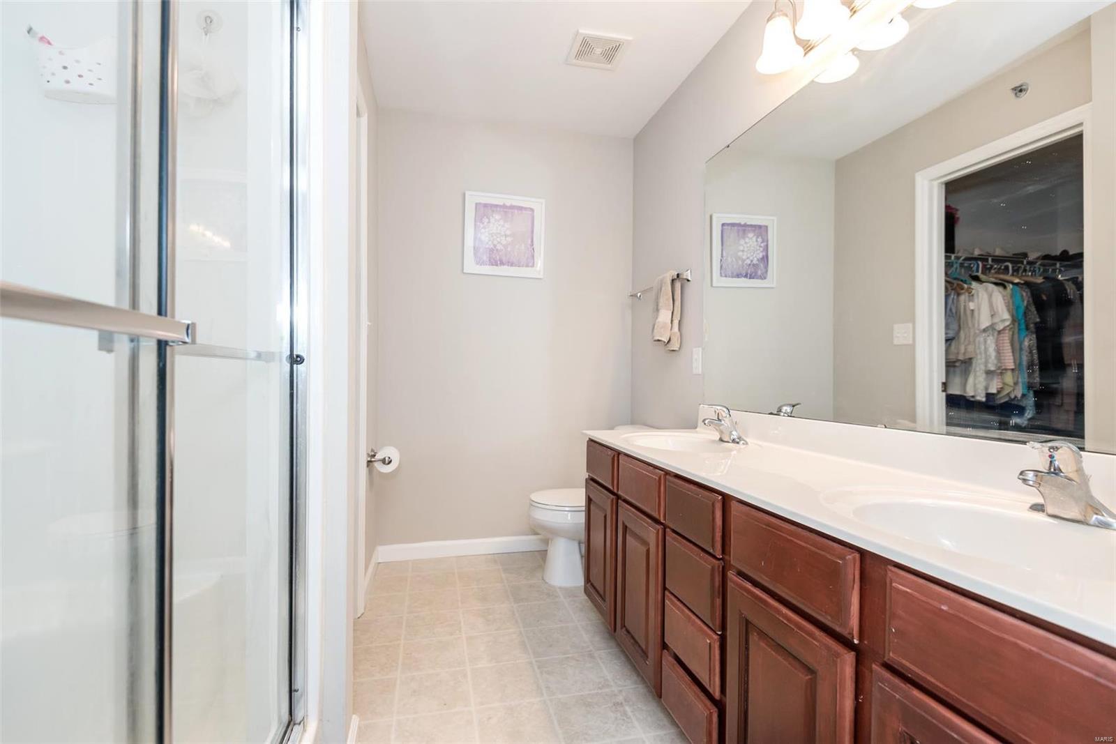9732 Crayford Road, Unit 5H St. Louis, MO 63123 - Photo 19 of 28 Gallery Image 19