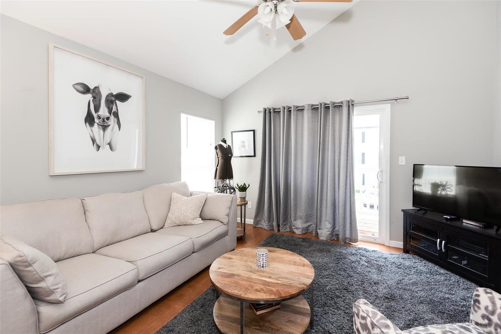 9732 Crayford Road, Unit 5H St. Louis, MO 63123 - Photo 7 of 28 Gallery Image 7