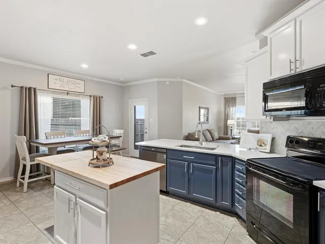 $359,000 | 11056 Erinmoor Trail, Fort Worth, TX 76052