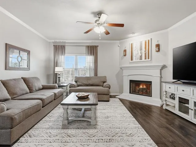 $359,000 | 11056 Erinmoor Trail, Fort Worth, TX 76052