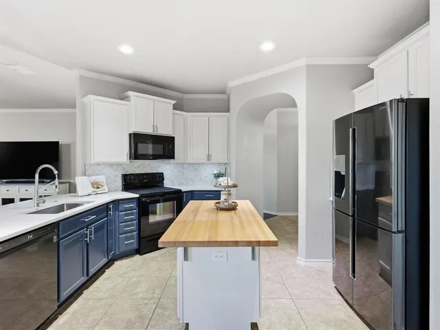 $359,000 | 11056 Erinmoor Trail, Fort Worth, TX 76052