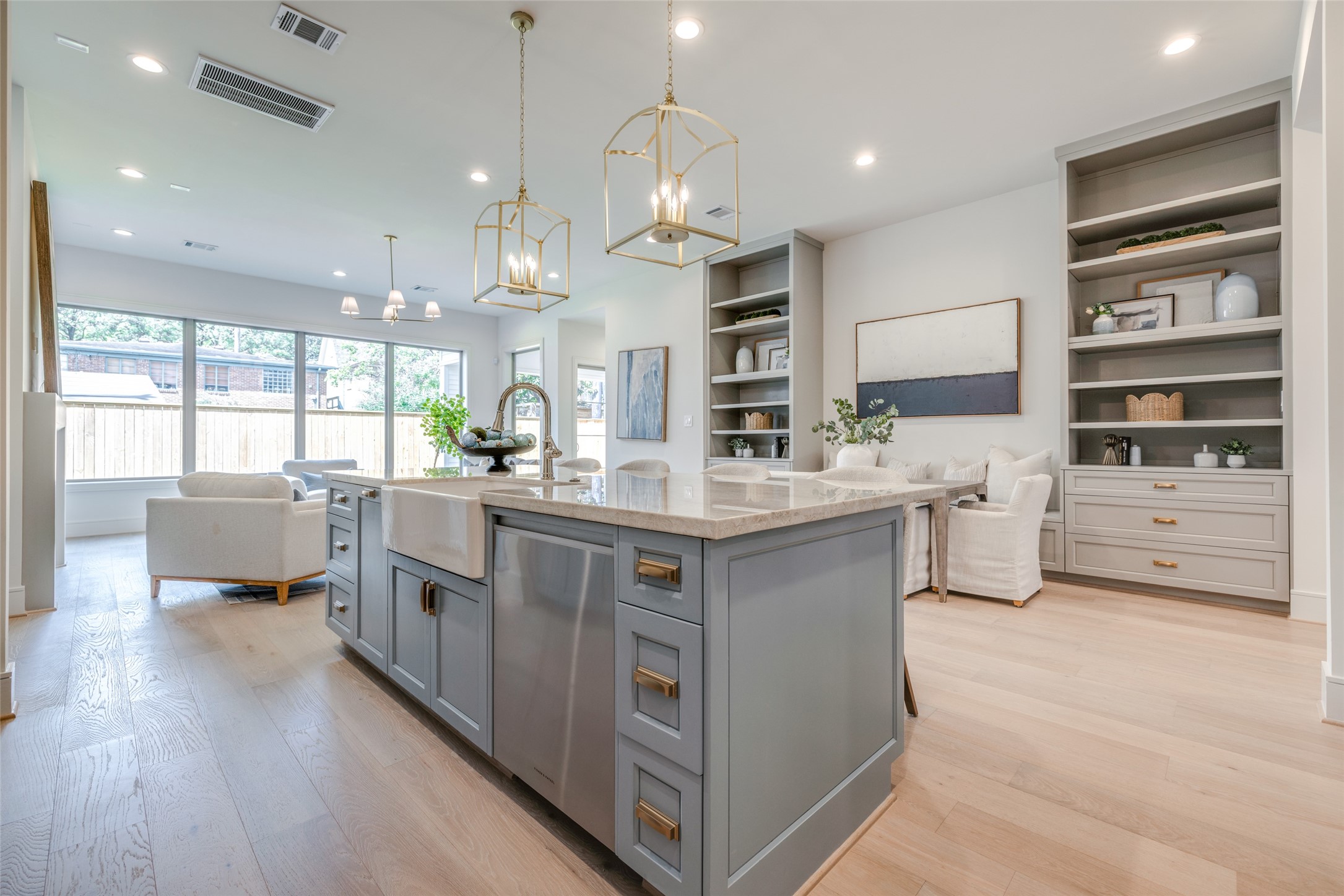 1824 Marshall Street Houston, TX 77098 - Photo 15 of 45