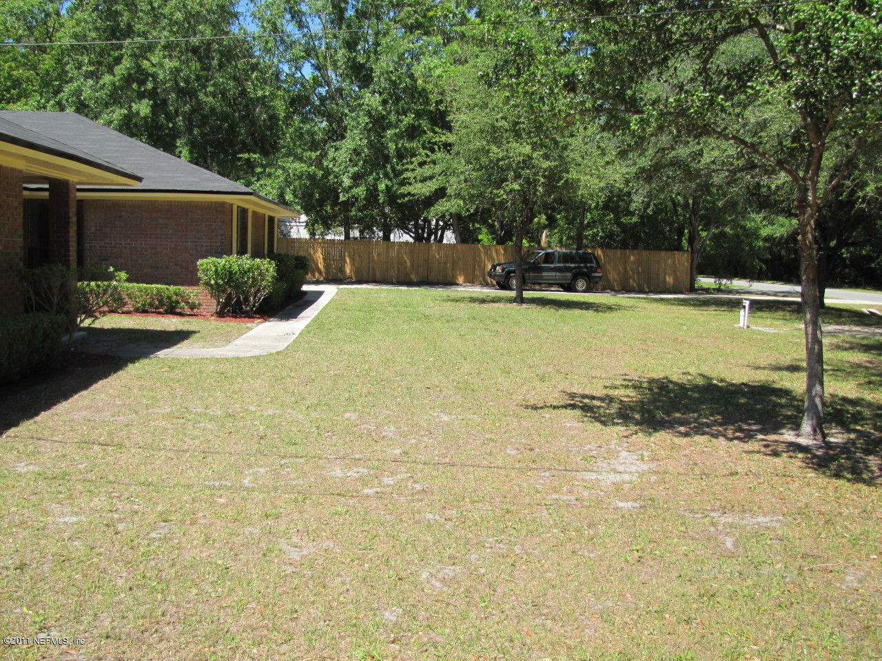 1220 Cox Road Jacksonville, FL 32221 - Photo 3 of 45 front yard