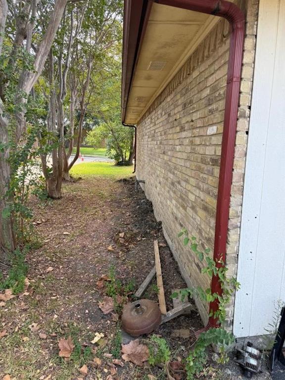 705 Angle Ridge Circle Garland, TX 75043 - Photo 36 of 39 Gallery Image 36