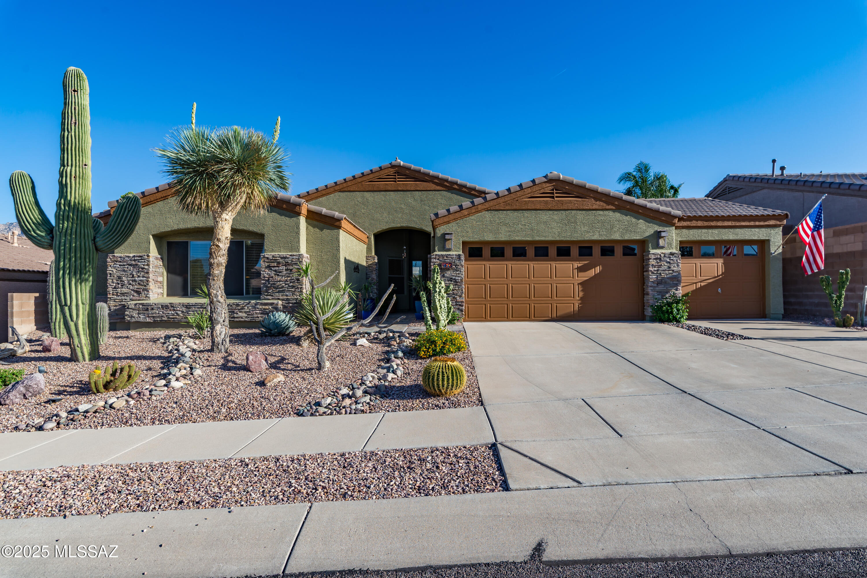 463 West Greys Road Oro Valley, AZ 85737 - Photo 12 of 35 Gallery Image 12