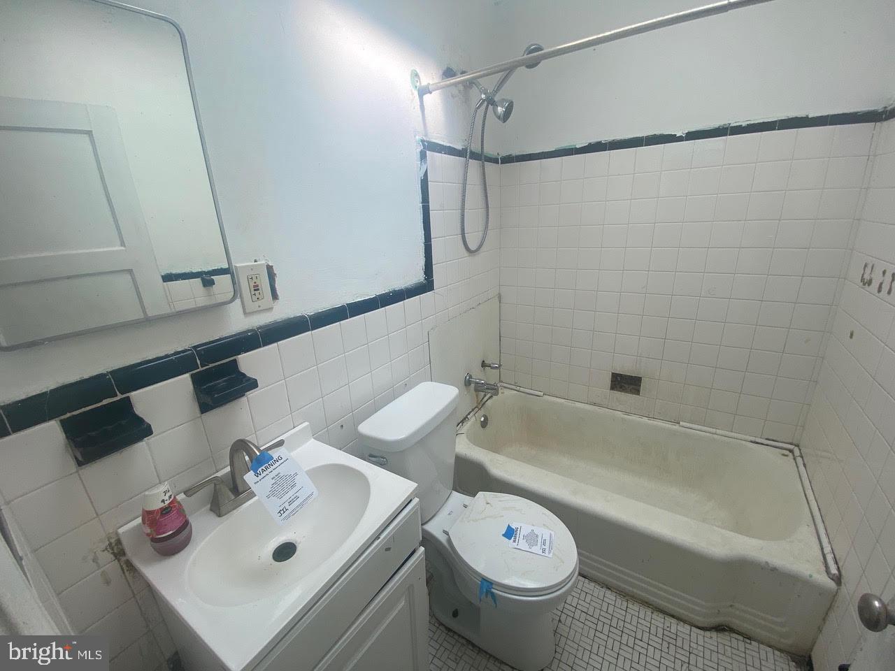 728 Roundview Road Baltimore, MD 21225 - Photo 10 of 12 Gallery Image 10