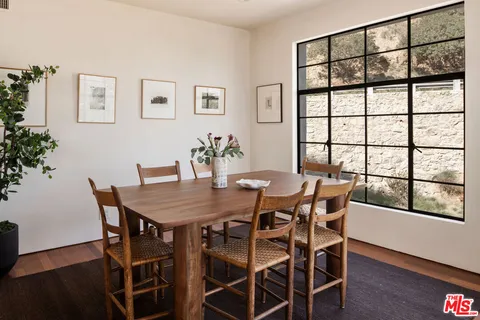 $2,749,000 | 2890 Durand Drive, Los Angeles, CA 90068