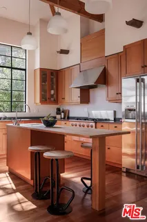 $2,749,000 | 2890 Durand Drive, Los Angeles, CA 90068