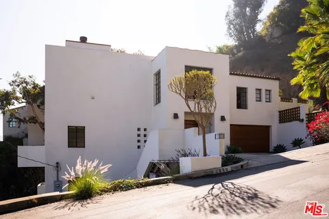 $2,749,000 | 2890 Durand Drive, Los Angeles, CA 90068