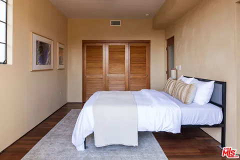 $2,749,000 | 2890 Durand Drive, Los Angeles, CA 90068