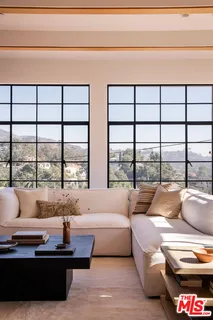 $2,749,000 | 2890 Durand Drive, Los Angeles, CA 90068