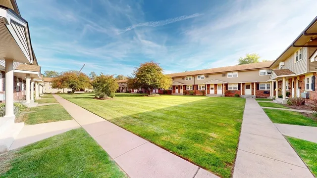 $229,900 | 420 Main Street, Unit 71, Agawam, MA 01001