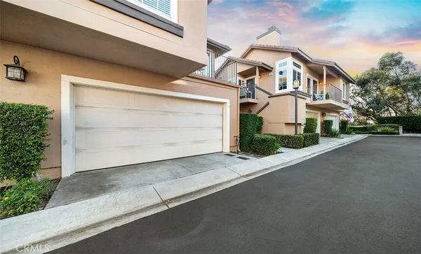 $750,000 | 411 South Rosemary Lane, Anaheim Hills, CA 92808