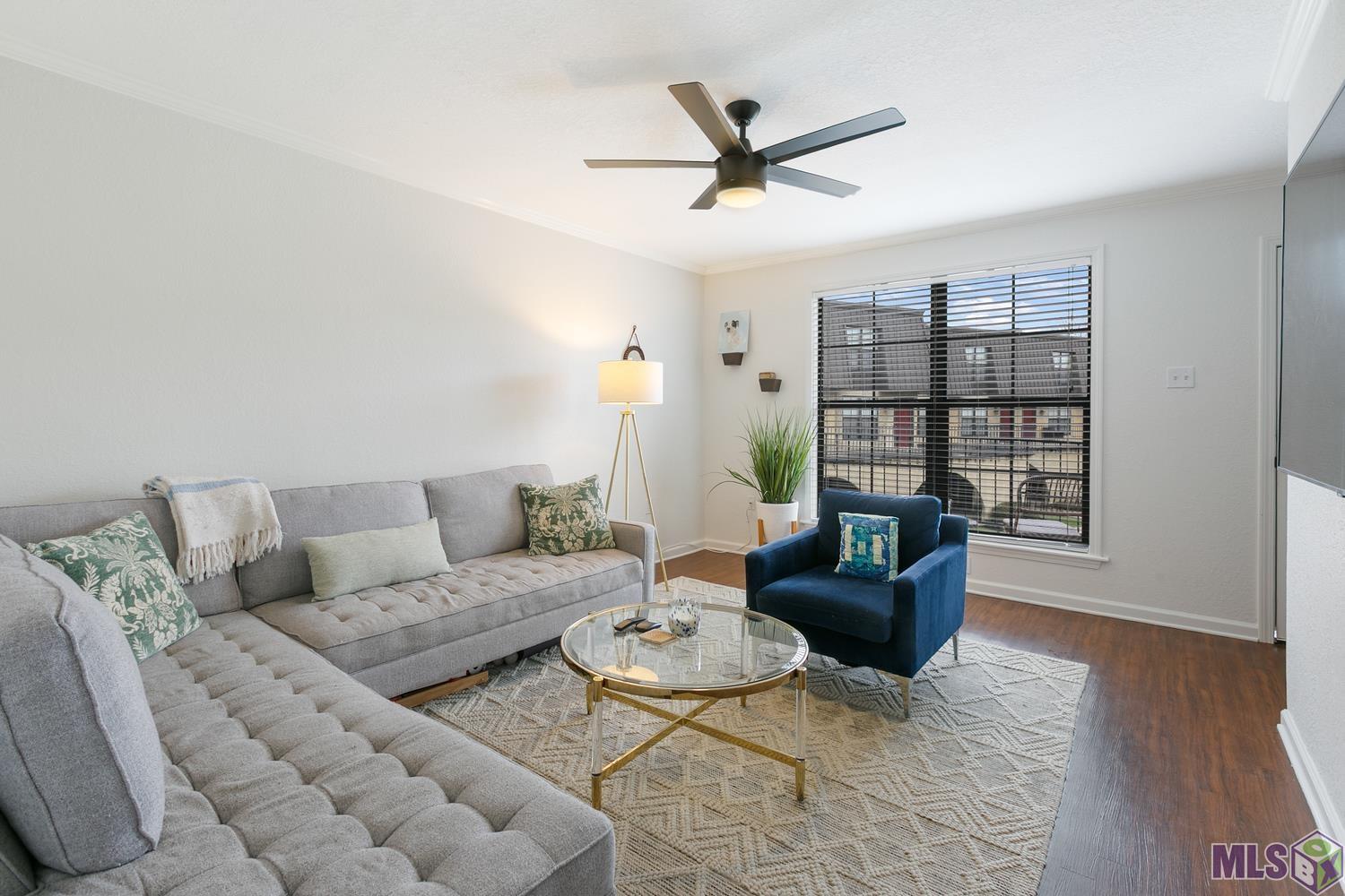 10302 West Winston Avenue, Unit 11 Baton Rouge, LA 70809 - Photo 3 of 18 Open living