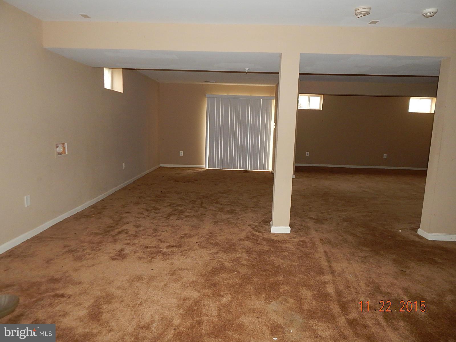14411 Autumn Rust Road Boyds, MD 20841 - Photo 24 of 30 an empty room with windows