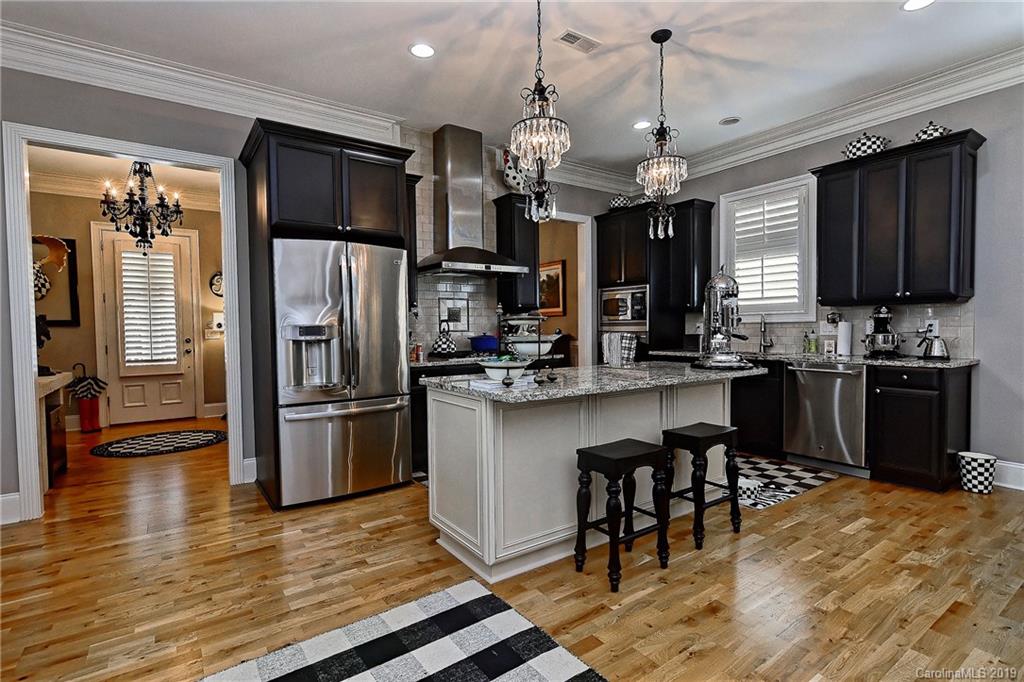 9514 Wheatfield Road, Unit 20 Charlotte, NC 28277 - Photo 7 of 29 Gallery Image 7