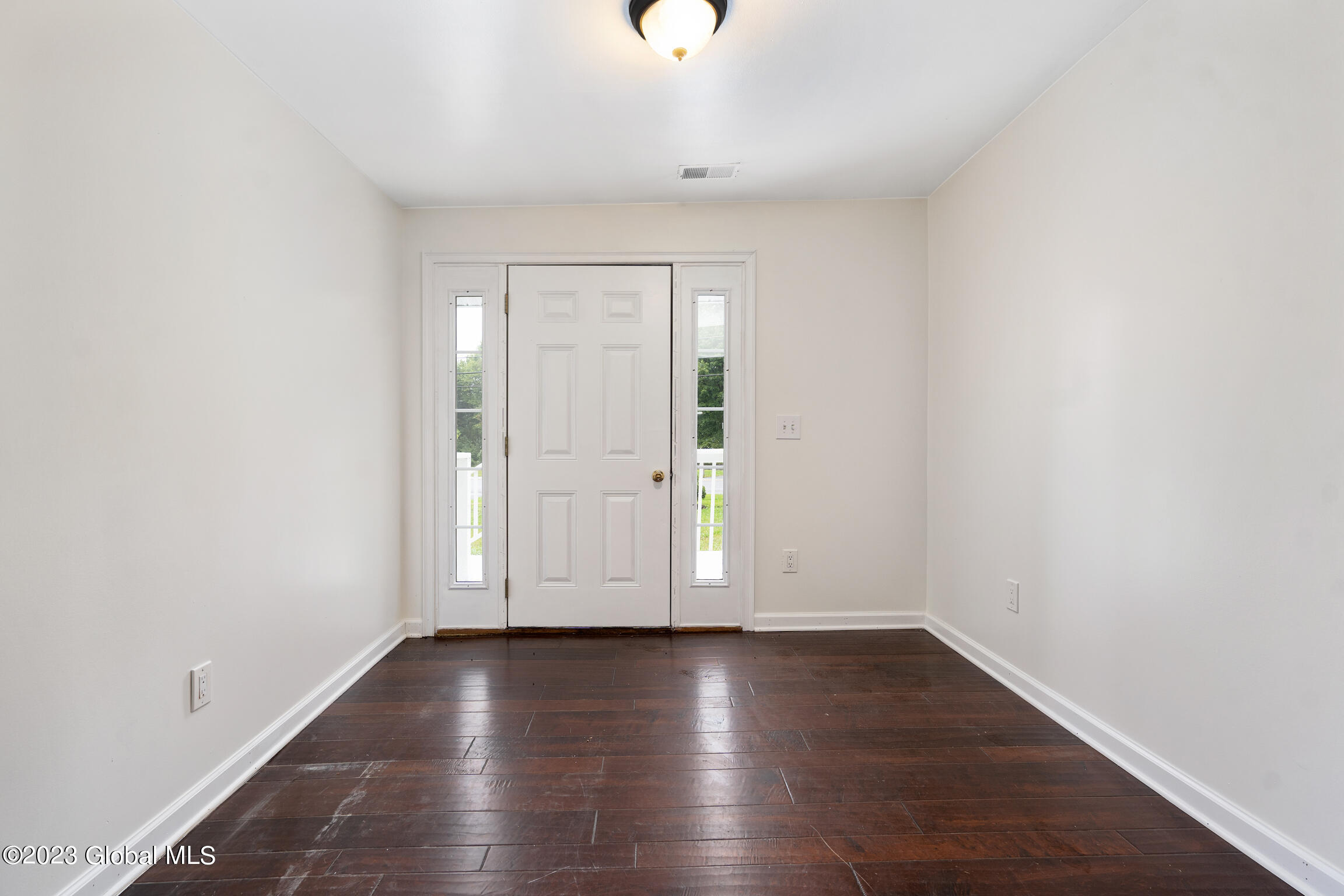 52 Guideboard Road Waterford, NY 12188 - Photo 3 of 25 3