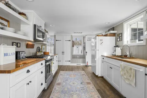 $1,995,000 | 3 River Street, Sandwich, MA 02563