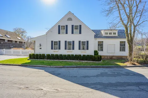 $1,995,000 | 3 River Street, Sandwich, MA 02563