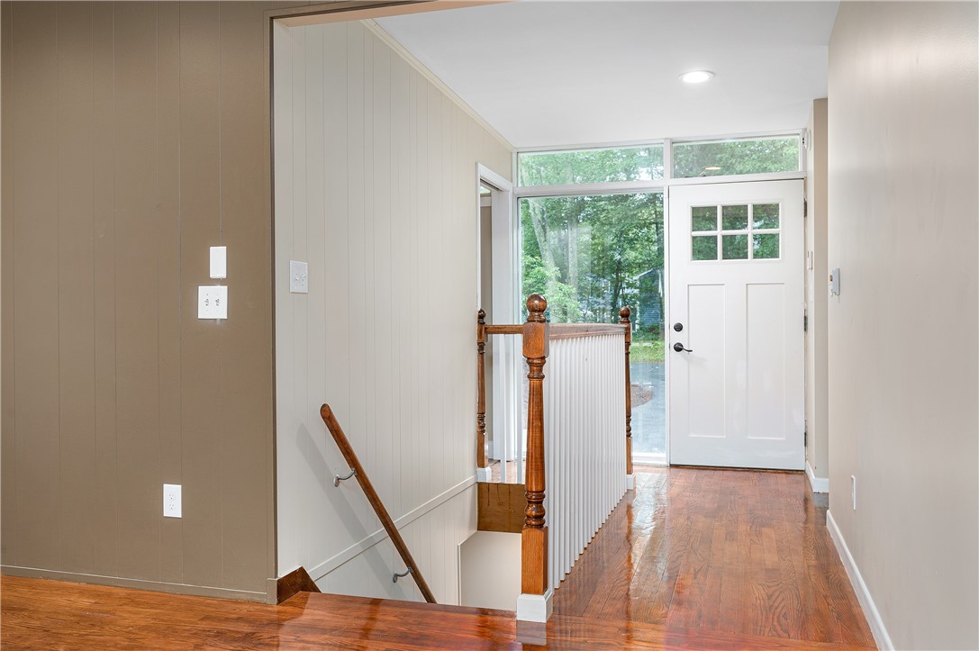 321 Rockland Road Scituate, RI 02857 - Photo 10 of 28 Gallery Image 10