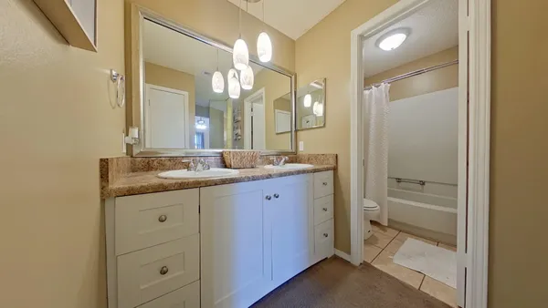 $121,499 | 2303 West Michigan Avenue, Unit E8, Pensacola, FL 32526