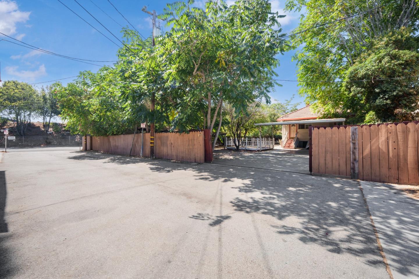 674 South 5th Street San Jose, CA 95112 - Photo 21 of 32 a view of backyard and a trees