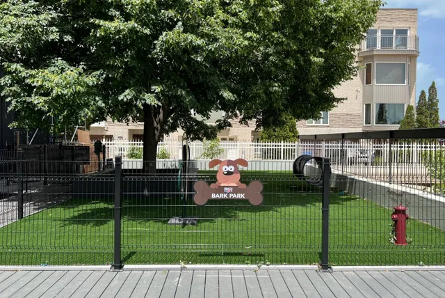 $3,100 | 5815 North Sheridan Road, Unit PH2, Chicago, IL 60660