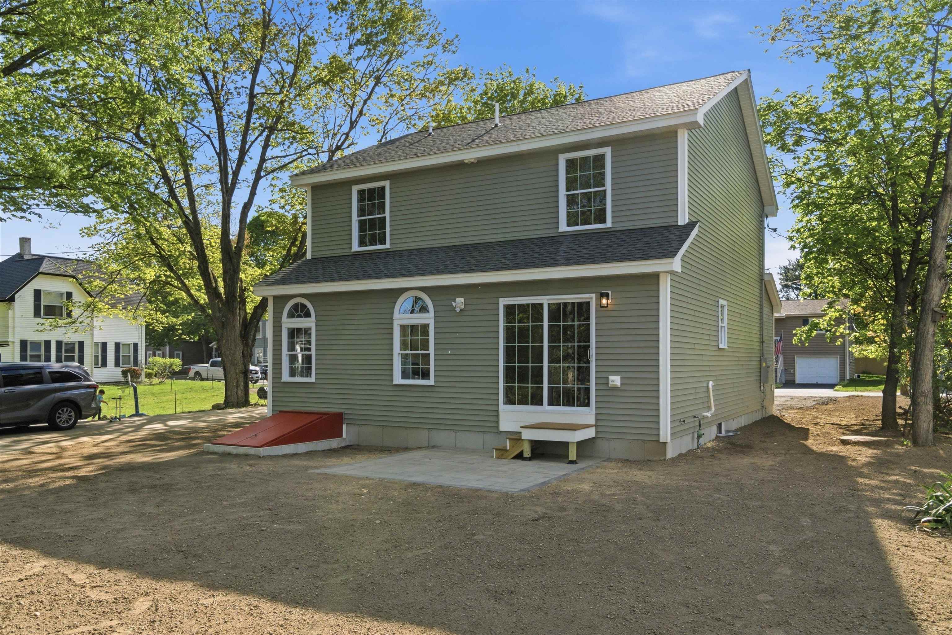 6 Pleasant Street Derry, NH 03038 - Photo 47 of 51