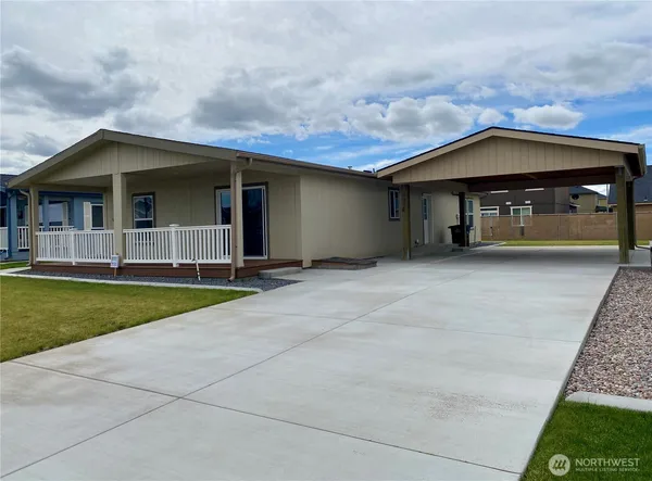 $242,000 | 1701 East Burr Avenue, Unit 51, Moses Lake, WA 98837