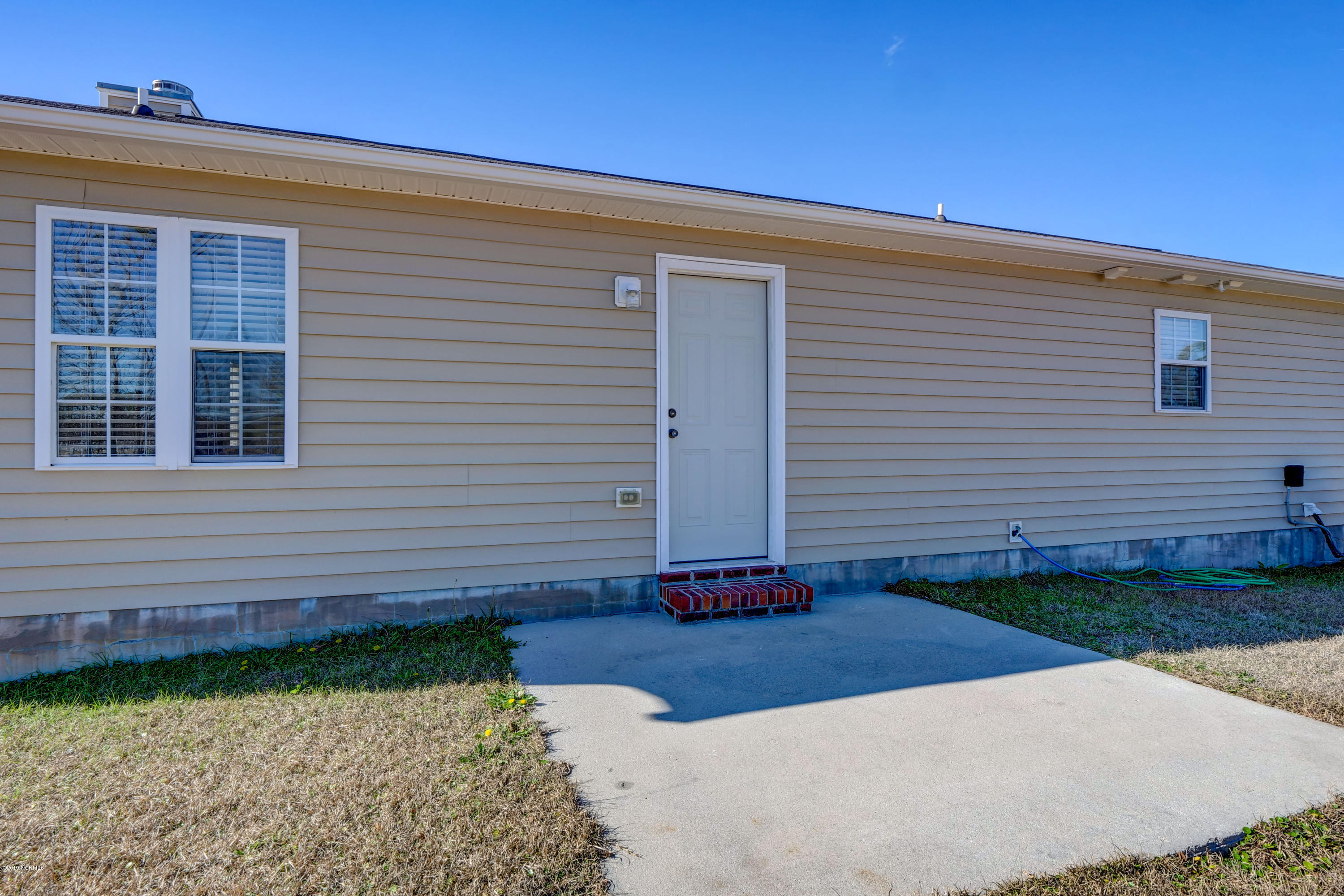 111 Poplar Ridge Road Jacksonville, NC 28546 - Photo 28 of 32 111 Poplar Ridge Rd-print-028-16-P306692