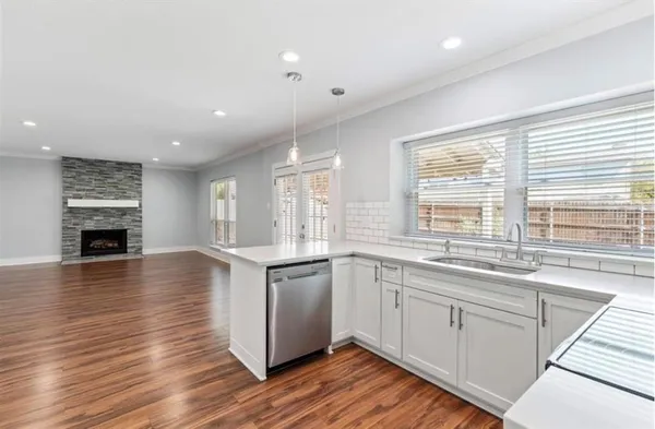 $3,900 | 516 Arbor Oak Drive, Grapevine, TX 76051