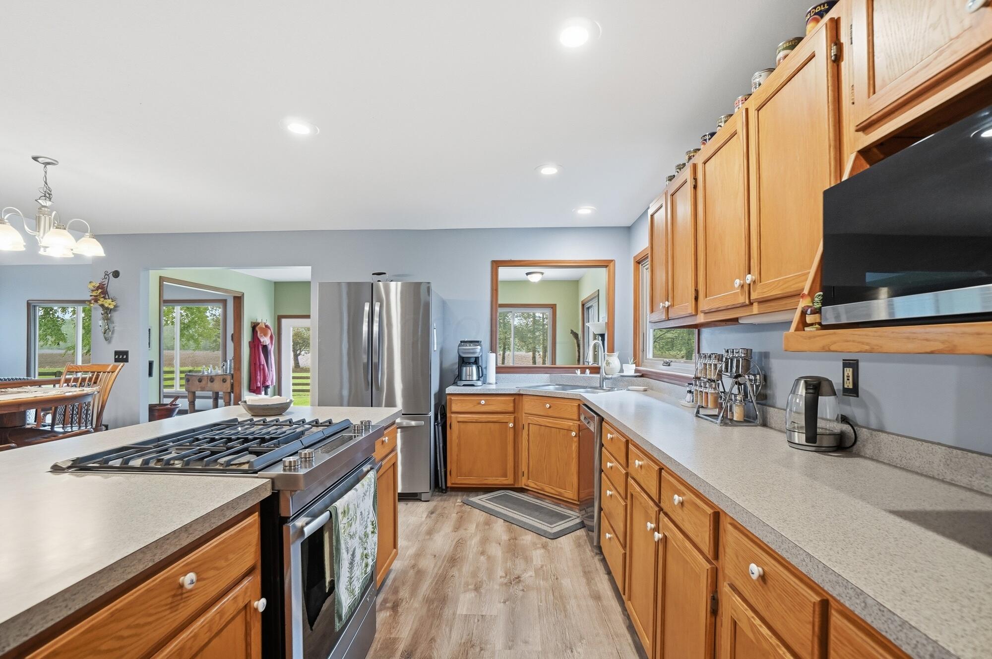 5105 Goodson Road West Jefferson, OH 43162 - Photo 23 of 61 Kitchen