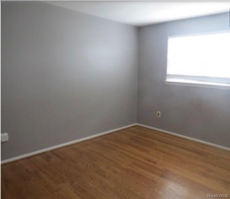 19181 Wedgewood Road Riverview, MI 48193 - Photo 19 of 22 009.JPG