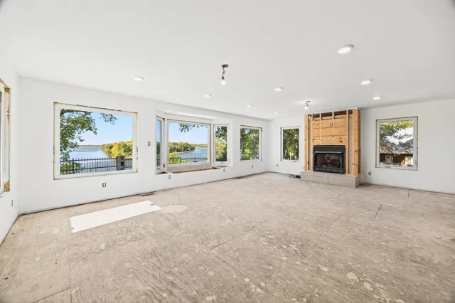 $795,000 | 1295 Covenant Cove Lane, Bath Springs, TN 38311