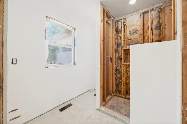 $795,000 | 1295 Covenant Cove Lane, Bath Springs, TN 38311