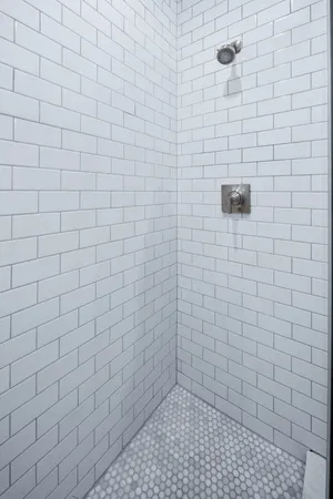 $4,000 | 612 West Stratford Place, Unit 2R, Chicago, IL 60657