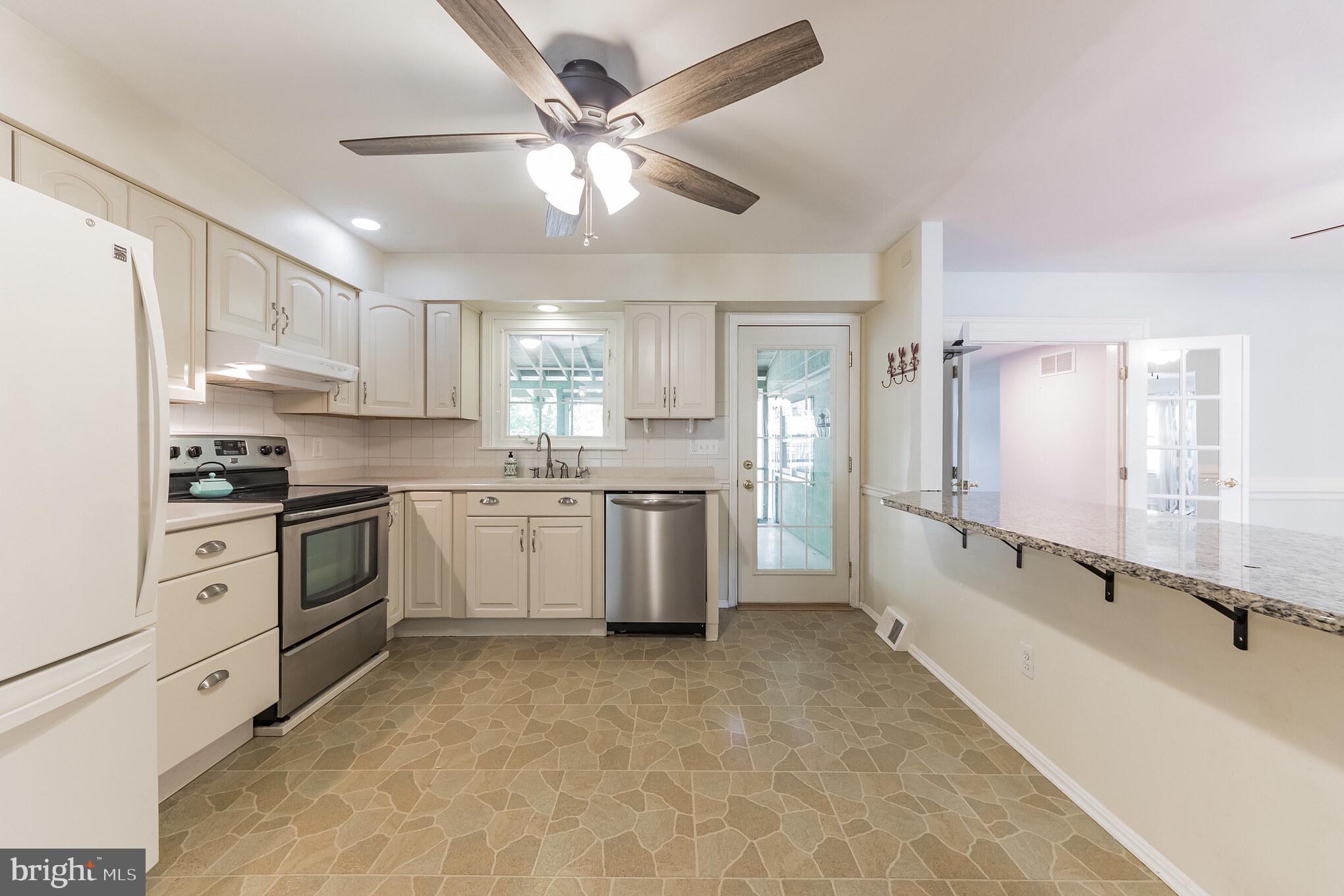 3112 Hayes Road Norristown, PA 19403 - Photo 8 of 32 Gallery Image 8