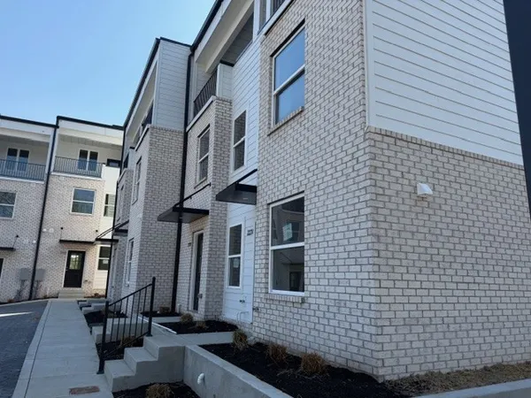 $2,200 | 2203 Foster Avenue, Unit 2203, Nashville, TN 37210