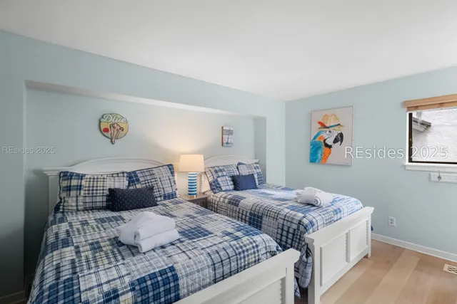 $585,000 | 36 Deallyon Avenue, Unit 38, Hilton Head Island, SC 29928