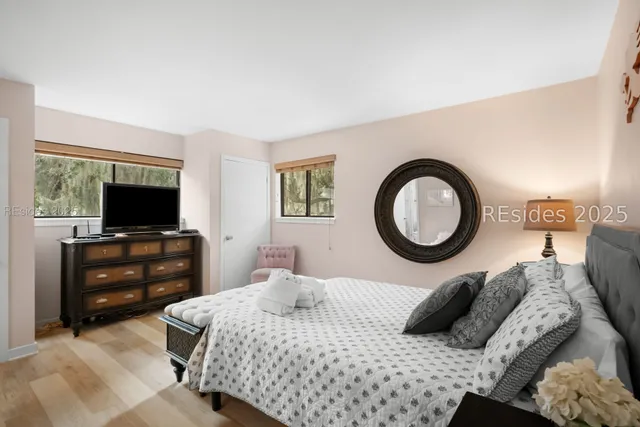 $585,000 | 36 Deallyon Avenue, Unit 38, Hilton Head Island, SC 29928