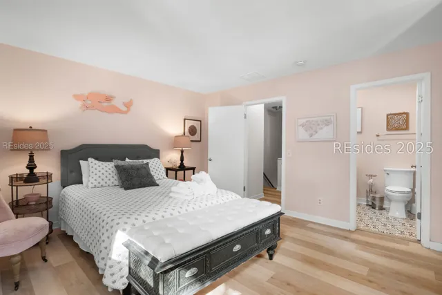 $585,000 | 36 Deallyon Avenue, Unit 38, Hilton Head Island, SC 29928