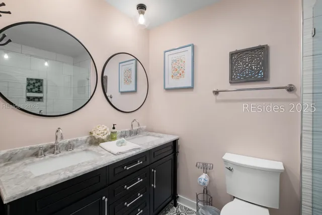 $585,000 | 36 Deallyon Avenue, Unit 38, Hilton Head Island, SC 29928