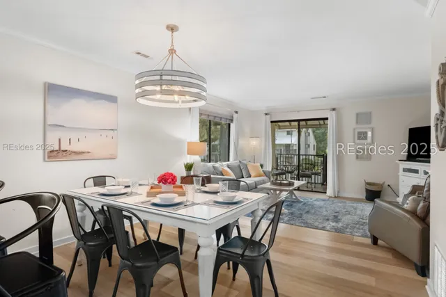 $585,000 | 36 Deallyon Avenue, Unit 38, Hilton Head Island, SC 29928