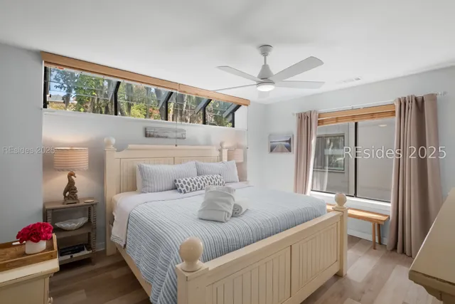 $585,000 | 36 Deallyon Avenue, Unit 38, Hilton Head Island, SC 29928