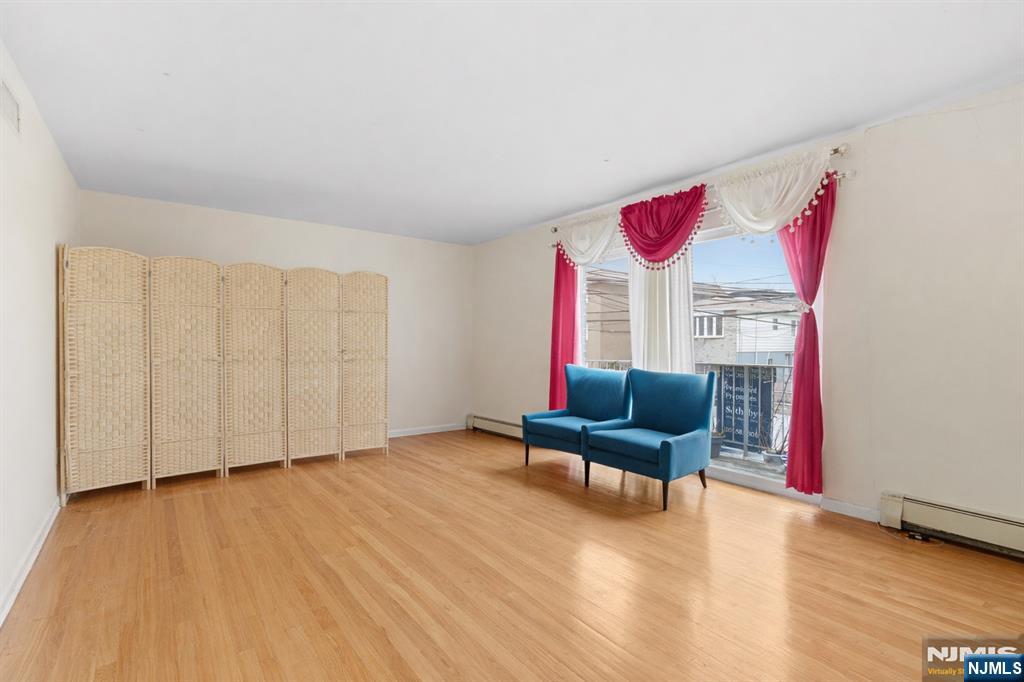 412 Walker Street Fairview, NJ 07022 - Photo 15 of 44