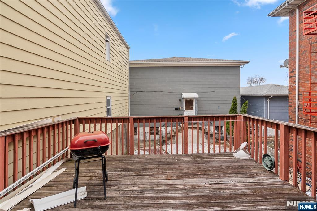 412 Walker Street Fairview, NJ 07022 - Photo 33 of 44
